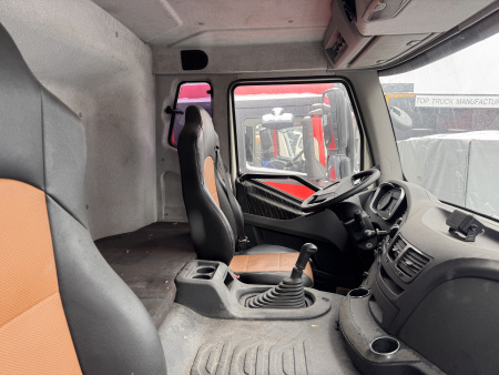 FAW J6* 8x4 Самосвал — Б/У, 2022 г.