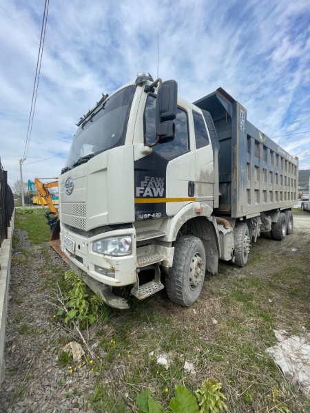 FAW J6 8x4 Самосвал СА3310Р66K24T4E5 — Б/У, 2023 г.