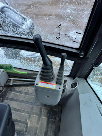 SHANMON 388 Экскаватор-погрузчик 388Y — Б/У, 2024 г.
