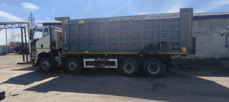 FAW J6 8x4 Самосвал СА3310Р66K24T4E5 — Б/У, 2023 г.