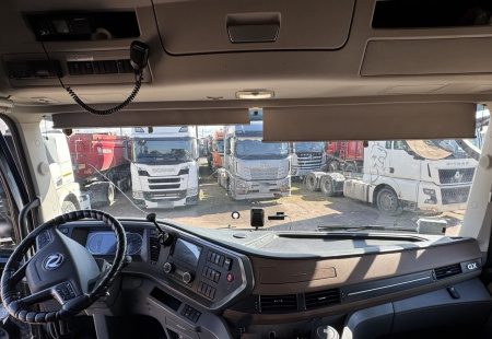 DONGFENG GX 4x2 Седельный тягач — Б/У, 2023 г.