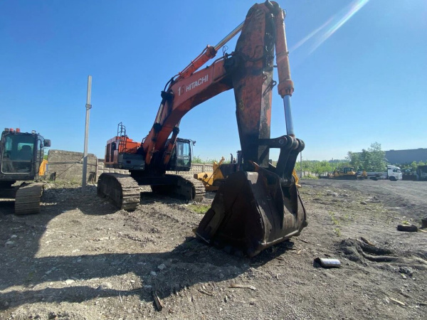 HITACHI ZX870 Экскаватор ZX870LC-5G — Б/У, 2015 г.