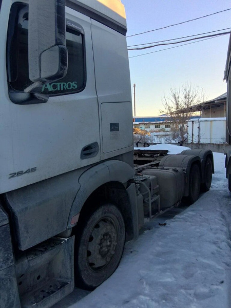 Mercedes-Benz Actros 6x4 Седельный тягач 2645 LS — Б/У, 2023 г.