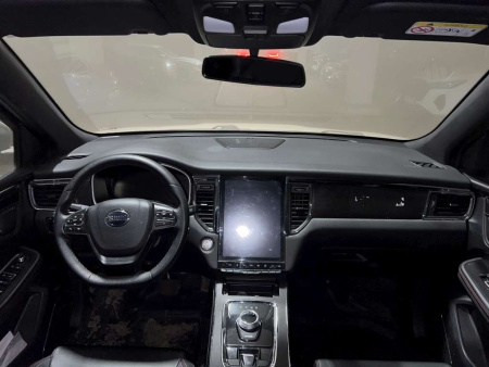 SWM Smart 1 1.5T 7DCT 2WD (I Поколение) — Б/У, 2023 г.