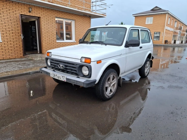 LADA 4X4 Luxe'24 1.7 5МТ — Б/У, 2024 г.