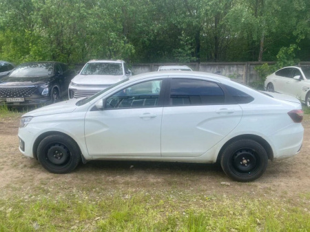 LADA VESTA Седан Life 24 1.8 122hp AT — Б/У, 2024 г.