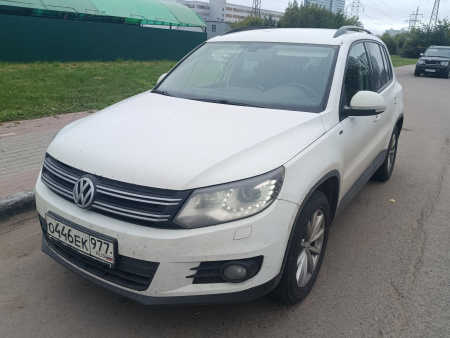 Volkswagen TIGUAN 2.0 TSI AT Sport — Б/У, 2015 г.