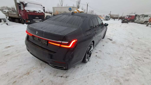 BMW 730i — Б/У, 2020 г.