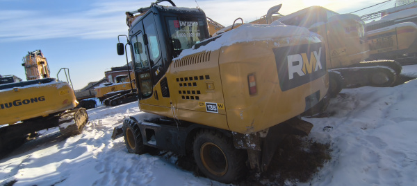 RUNMAX ER135 Экскаватор колесный ER135W — Б/У, 2023 г.