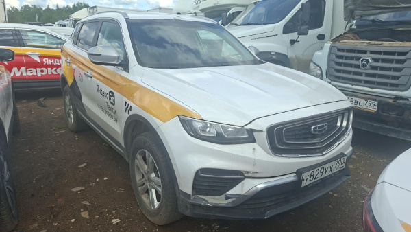 Geely Atlas Pro — Б/У, 2023 г. (Солнечногорск, 179199 км)
