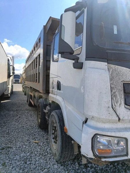 Shacman (Shaanxi) SX 8x4 Самосвал SX331863366 — Б/У, 2022 г.