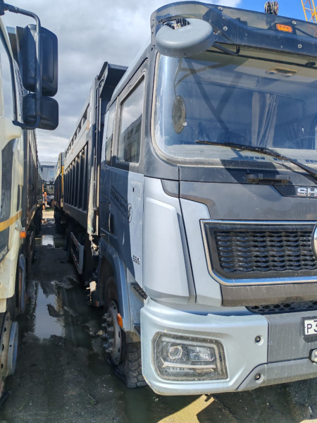 Shacman (Shaanxi) SX 8x4 Самосвал SX331863366 — Б/У, 2024 г.
