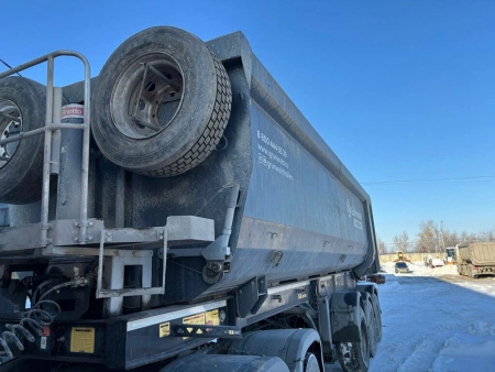 Grunwald 9453 Полуприцеп самосвальный 9453-0000010-50 — Б/У, 2023 г.