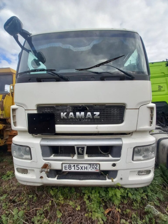КамАЗ 65206 6x4 Седельный тягач 65206-T5 — Б/У, 2016 г.
