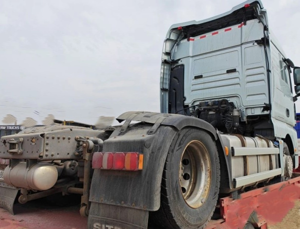 SITRAK C7H 4x2 Седельный тягач ZZ4186V361HE — Б/У, 2023 г.