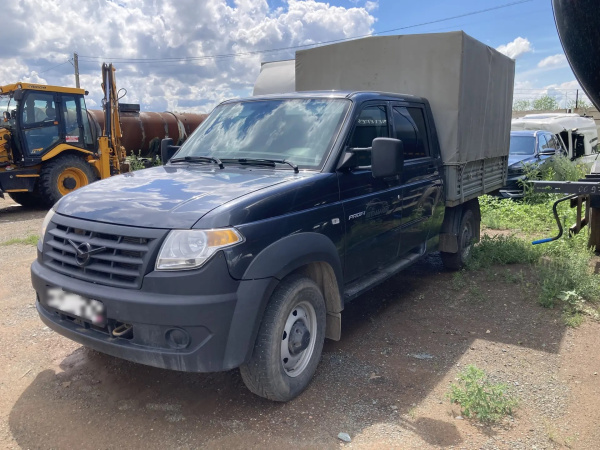 UAZ Двойная кабина с бортом Base 4х4 2.7 5MT — Б/У, 2023 г.