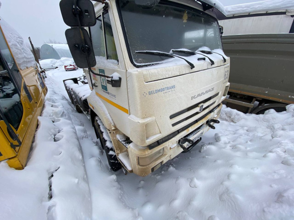 КамАЗ 53504 6x6 Седельный тягач 53504-50 — Б/У, 2018 г.