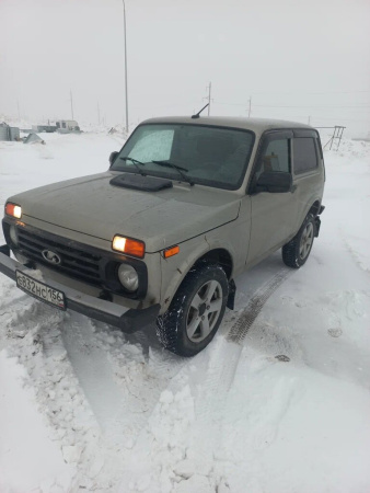 LADA 4X4 Luxe 1.7 5MT — Б/У, 2023 г.