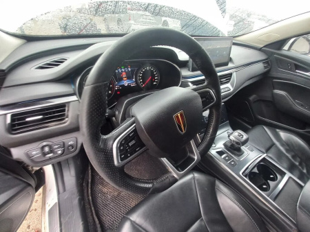 HONGQI H5 1.8T Comfortable — Б/У, 2022 г.