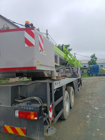 Zoomlion ZTC 6x4 Автокран ZTC300V — Б/У, 2025 г.