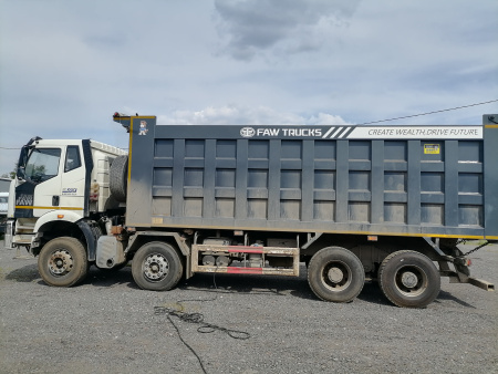 FAW J6 8x4 Самосвал СА3310Р66K24T4E5 — Б/У, 2023 г.