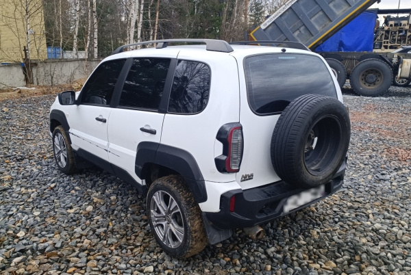 LADA Спецсерия BLACK 80hp 5MT — Б/У, 2022 г.