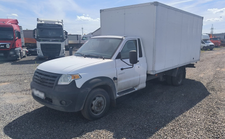 UAZ Profi Промтоварный фургон — Б/У, 2024 г.