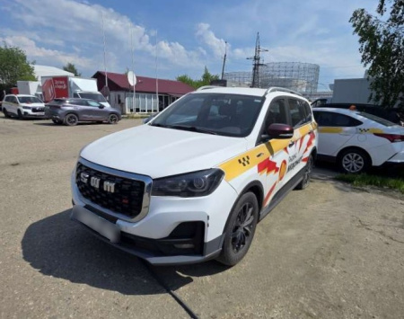 SWM Smart 1 1.5T 7DCT 2WD (I Поколение) — Б/У, 2023 г.