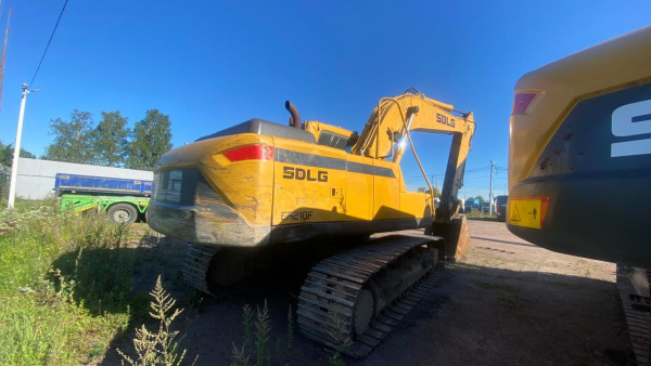 SDLG E6210 Экскаватор E6210F — Б/У, 2021 г.