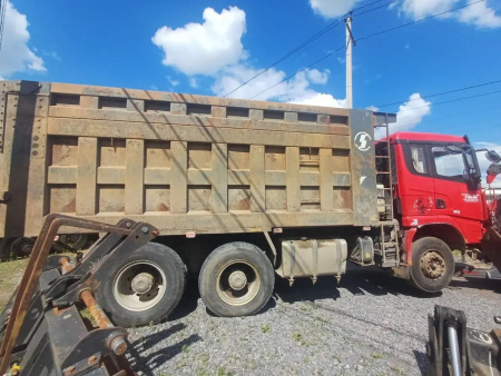 Shacman (Shaanxi) SX 6x4 Самосвал SX32586V384 — Б/У, 2022 г.