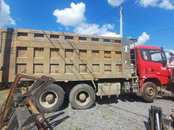Shacman (Shaanxi) SX 6x4 Самосвал SX32586V384 — Б/У, 2022 г.