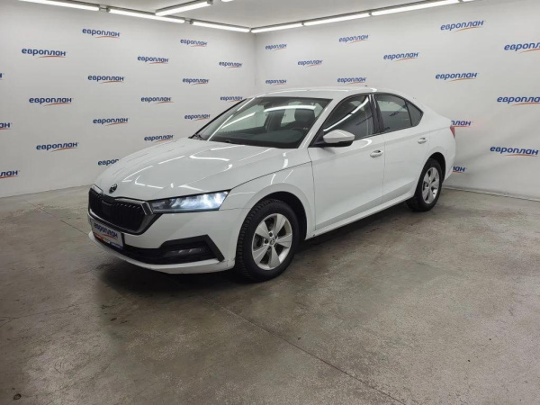 Skoda Octavia — Б/У, 2021 г. (Москва, 144848 км)