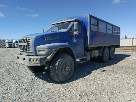 Ural 3255 6x6 Вахтовый автобус 32551-5013-71 — Б/У, 2020 г.
