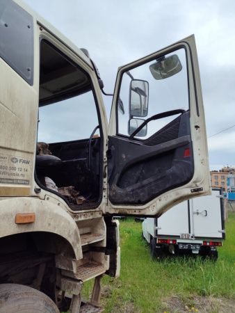 FAW J6 8x4 Самосвал СА3310Р66K24T4E5 — Б/У, 2022 г.