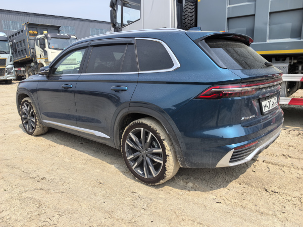 GEELY Flagship 2.0T (238 hp) 8AT 4WD — Б/У, 2024 г.