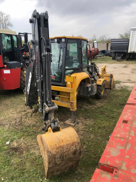 XCMG XC8 Экскаватор-погрузчик XC8-S2570 — Б/У, 2024 г.