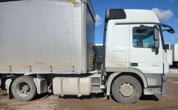 Mercedes-Benz ACTROS 4x2 Седельный тягач 1841 LS — Б/У, 2018 г.