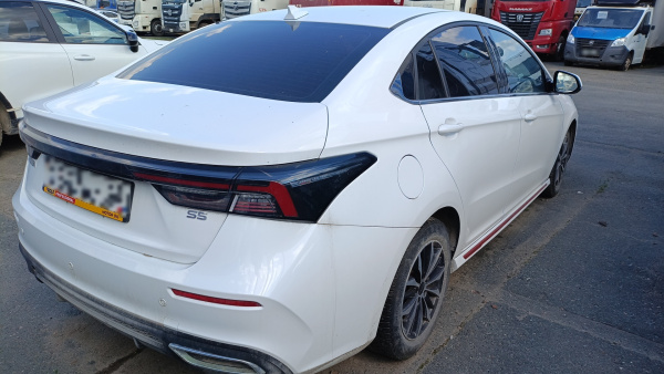 OMODA Life 1.5 CVT — Б/У, 2023 г.