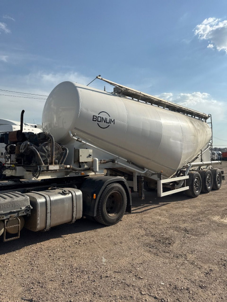 BONUM 914230 Полуприцеп цистерна для сыпучих грузов — Б/У, 2023 г.