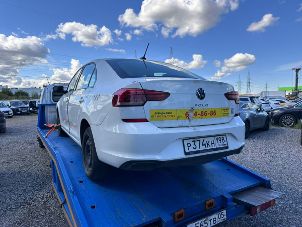 VOLKSWAGEN Respect 1.6 110hp 5MT — Б/У, 2021 г.