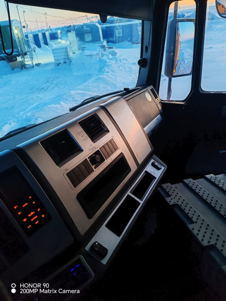 Shacman (Shaanxi) SX 6x4 Самосвал SX3258DR384 — Б/У, 2021 г.