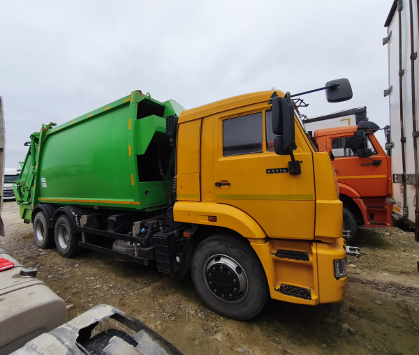 ПРОИЗВОДСТВЕННАЯ КОМПАНИЯ УНИВЕРСАЛЬНОЙ СПЕЦТЕХНИКИ 4679U9 — Б/У, 2024 г.