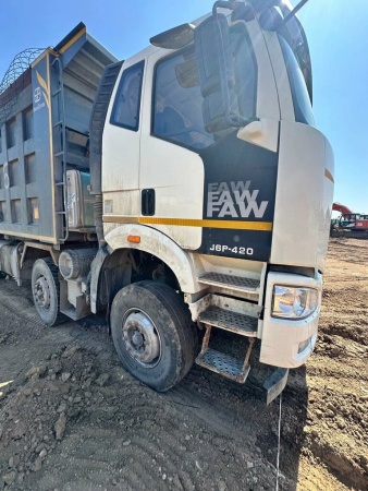 FAW J6 8x4 Самосвал СА3310Р66K24T4E5 — Б/У, 2022 г.