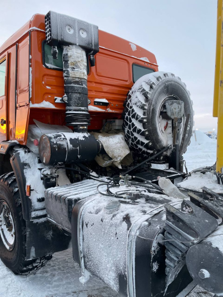КамАЗ 44108 6x6 Седельный тягач 44108-10 — Б/У, 2023 г.