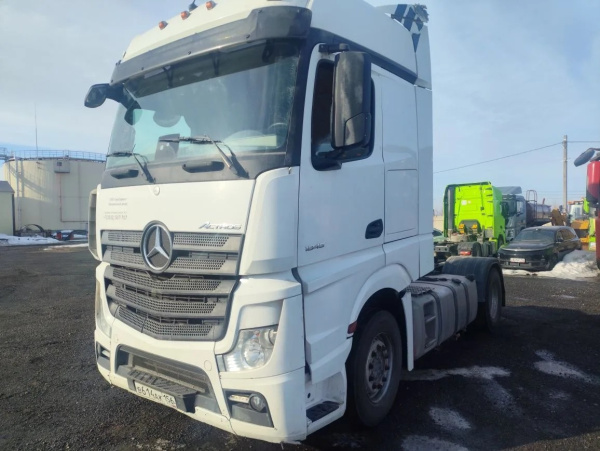MERCEDES-BENZ Actros 4x2 Седельный тягач — Б/У, 2018 г.