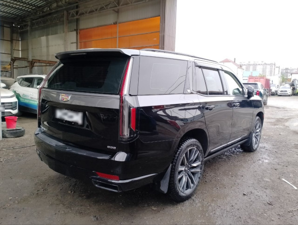 CADILLAC 6.2 V8 Sport Platinum — Б/У, 2021 г.