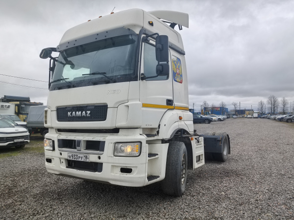 КамАЗ М1840 4x2 Седельный тягач 5490-S5 — Б/У, 2017 г.