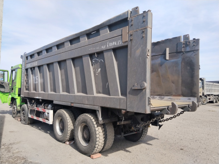 Shacman (Shaanxi) SX 8x4 Самосвал SX331863366 — Б/У, 2024 г.