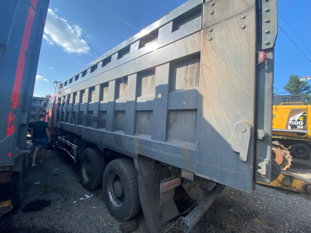 Shacman (Shaanxi) SX 8x4 Самосвал SX33186T366 — Б/У, 2022 г.