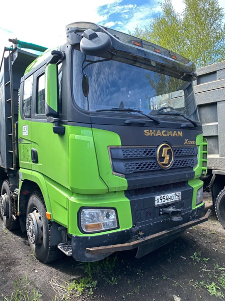 Shacman (Shaanxi) SX 8x4 Самосвал SX33186W366C — Б/У, 2022 г.